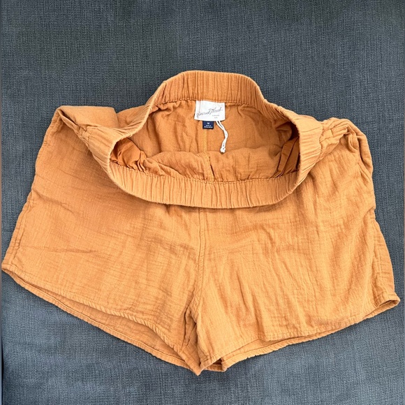 Casual Women's Shorts - Set of 4 - Natural Fibers - Picture 3 of 7